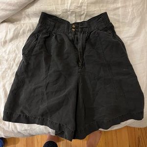 Vintage Cotton/Linen Banana Republic Shorts